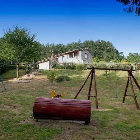 3 Bedroom Awesome In Prázdninový dům Poppi